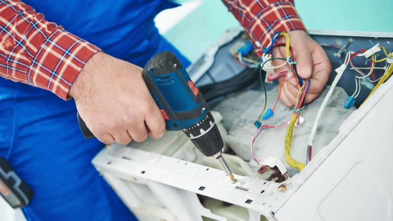 Güzelbahçe Toshiba Toshiba çamaşır makinesi kart tamiri – Su almama arızası orijinal parça ile giderildi. - Teknik servis örneği
